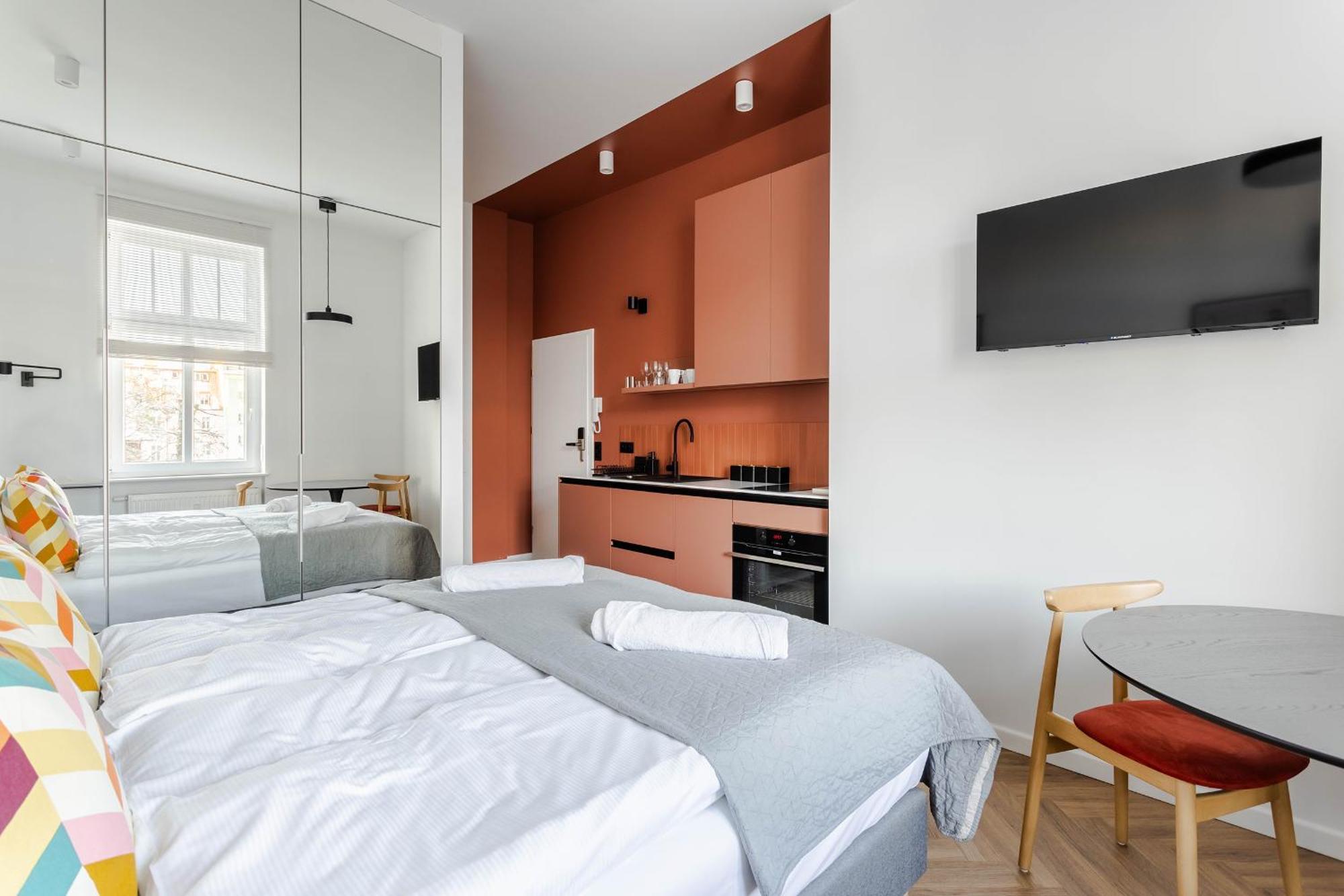 Przytulne I Komfortowe Studia Very Berry W Poznaniu By Noclegi Renters Екстериор снимка
